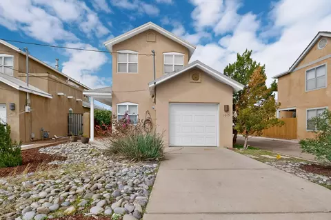 1015 15th St NW, Albuquerque, NM 87104