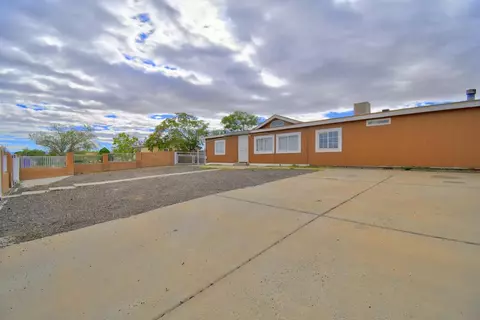 3012 Don Luciano Rd SW, Albuquerque, NM 87121