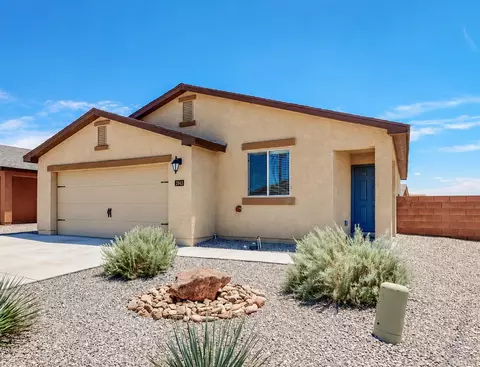 2343 Isabella Ln, Belen, NM 87002