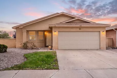 640 Santa Fe Meadows Dr NE, Rio Rancho, NM 87144