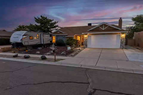 5135 Gaviota NW, Albuquerque, NM 87120
