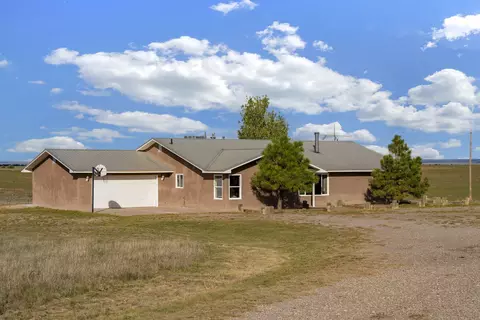 42 Cayetano Rd, Moriarty, NM 87035