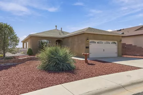 315 Sunrise Bluffs Dr, Belen, NM 87002