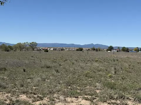 Mary, Mcintosh, NM 87032
