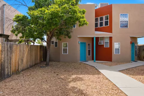 615 Menaul Blvd NW #E, Albuquerque, NM 87107