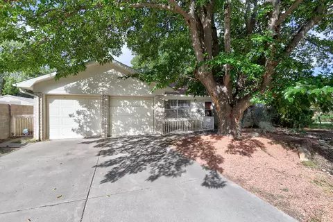 1717 Bellehaven Ct NE, Albuquerque, NM 87112