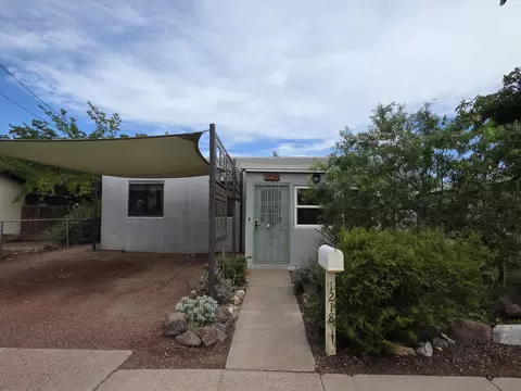1218 11th St NW, Albuquerque, NM 87104