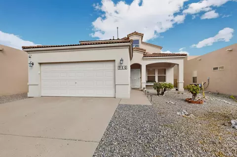 960 Villarrica St NW, Albuquerque, NM 87120