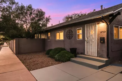 124 Princeton Dr SE, Albuquerque, NM 87106
