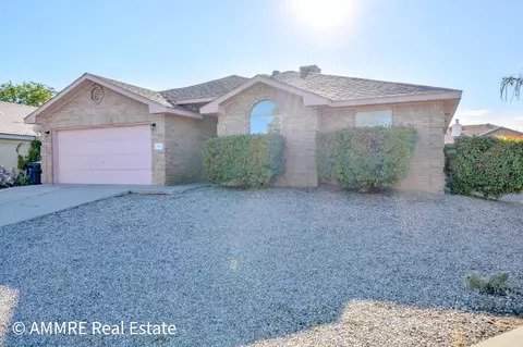7424 San Benito St NW, Albuquerque, NM 87120