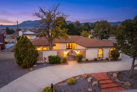 8111 Pickard Ave NE, Albuquerque, NM 87110