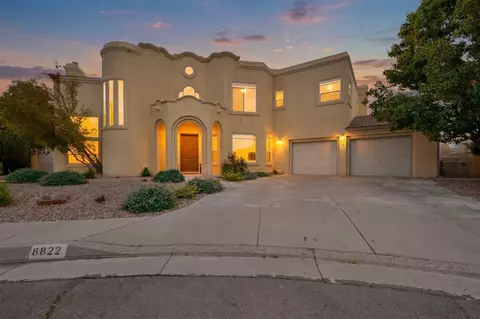 8822 Corona Ave NE, Albuquerque, NM 87122