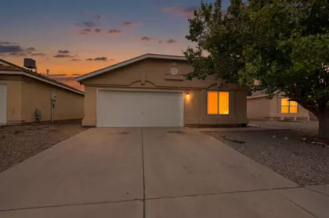 9015 Santa Catalina Ave NW, Albuquerque, NM 87121
