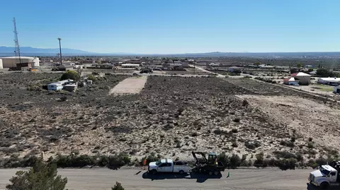 104 10th Ave NE, Rio Rancho, NM 87144
