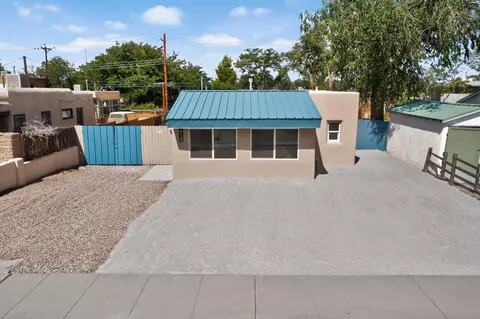 413 Princeton Dr SE, Albuquerque, NM 87106