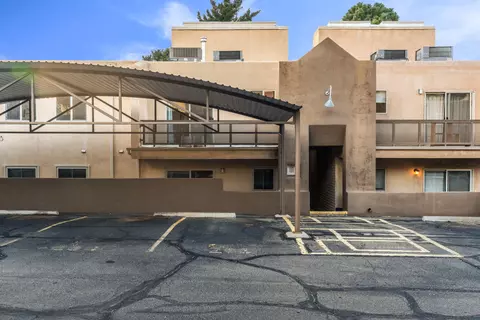 13266 Candelaria Rd NE, Albuquerque, NM 87112
