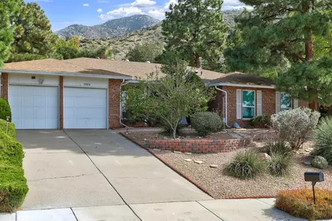 3808 Big Sky Dr NE, Albuquerque, NM 87111