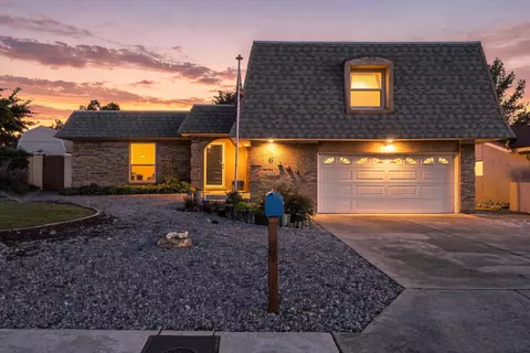 6444 Esther Ave NE, Albuquerque, NM 87109