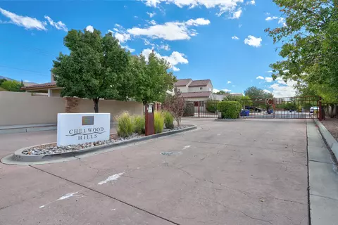 1401 Vinca Trl NE, Albuquerque, NM 87112