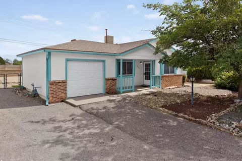 938 Sunflower Dr SW, Rio Rancho, NM 87124