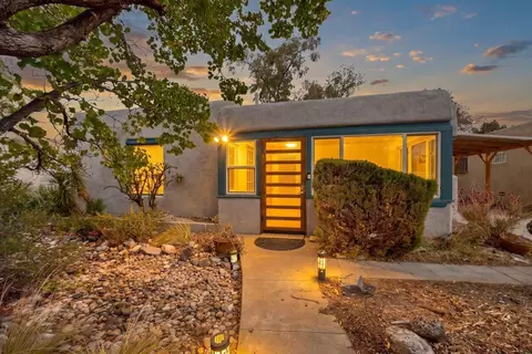 606 Tulane Dr NE, Albuquerque, NM 87106