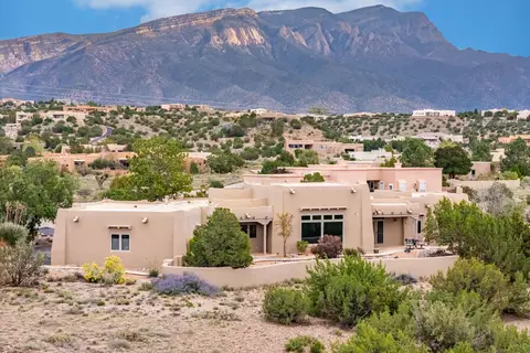 15 First Mesa Ct, Placitas, NM 87043
