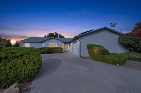 1825 35th St SE, Rio Rancho, NM 87124