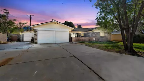3624 Yosemite Dr NE, Albuquerque, NM 87111