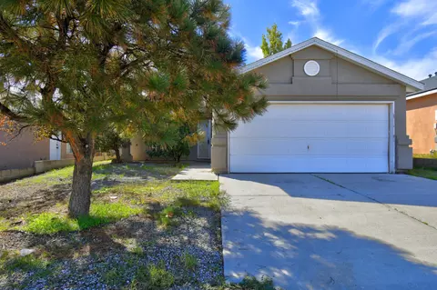 8700 Spotted Pony Ave SW, Albuquerque, NM 87121