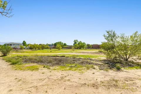 530 Camino De Suerte NW, Albuquerque, NM 87114