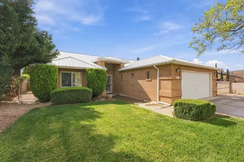 1963 Valley View Dr SW, Los Lunas, NM 87031