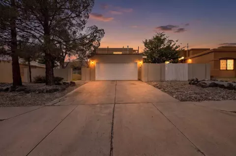 8001 Independence Dr NW, Albuquerque, NM 87120