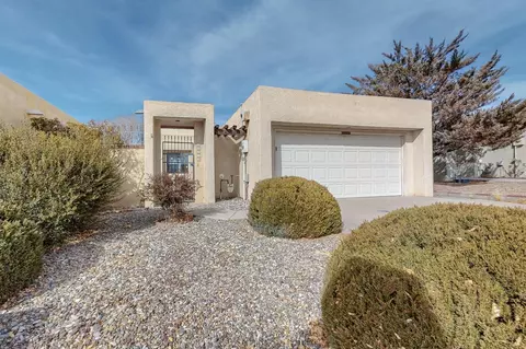 10513 Camino Del Oso NE, Albuquerque, NM 87111