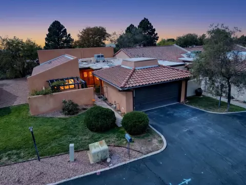 4417 Roxbury Ave NE, Albuquerque, NM 87111