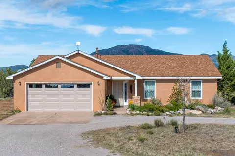 25 Cajun Ct, Edgewood, NM 87015