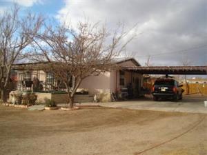 211 Camino Ocho SW, Albuquerque, NM 87105 photo 1