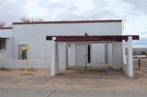 501 Maddox Loop, Belen, NM 87002 photo 1