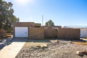 10104 Toltec Rd NE, Albuquerque, NM 87111 photo 1