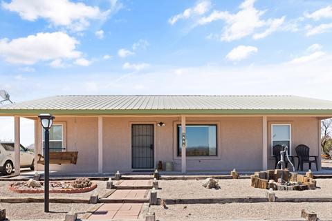 105 Goff Cir Elephant Butte Nm 87935 26 Photos Mls 988400 Movoto