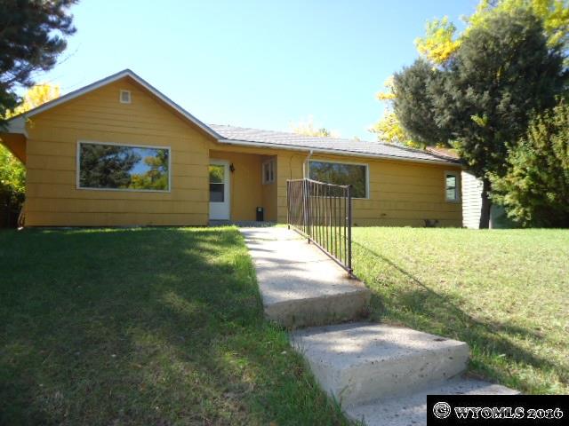 733 E 13th St, Casper, WY 82601 photo 1