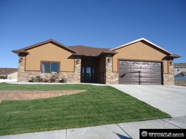 2121 Beverly, Casper, WY 82609 photo 1