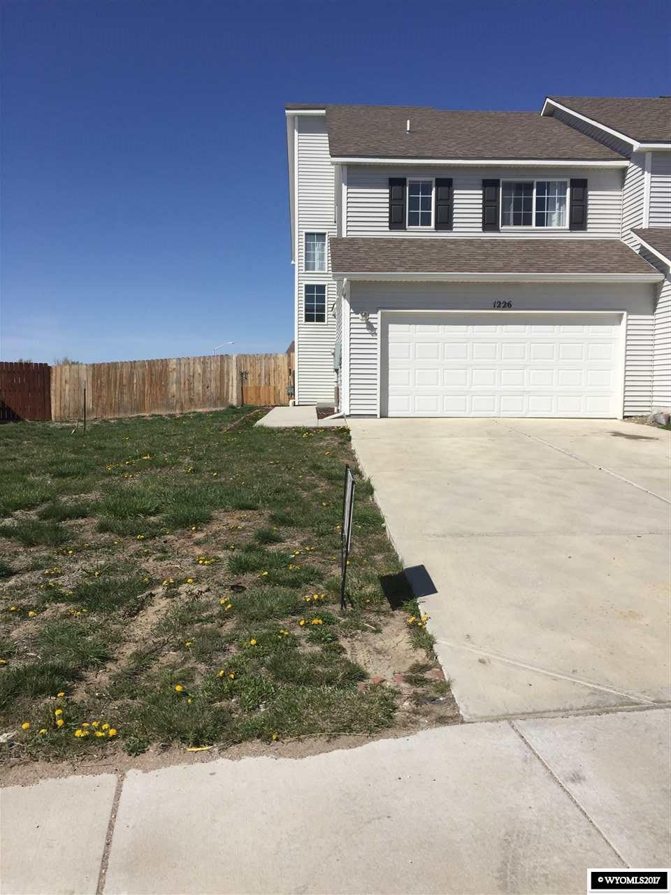 1226 E 26th St, Casper, WY 82601 photo 1