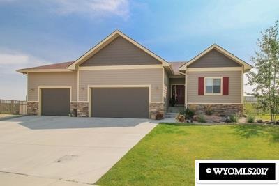 5253 Henning Loop, Casper, WY 82609 photo 1