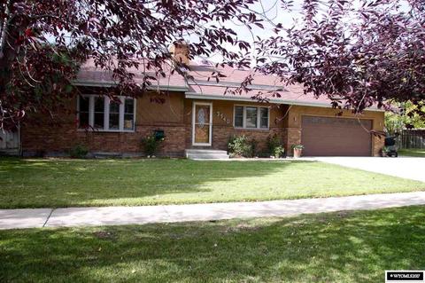 3540 Eagle Dr, Casper, WY 82604 photo 1