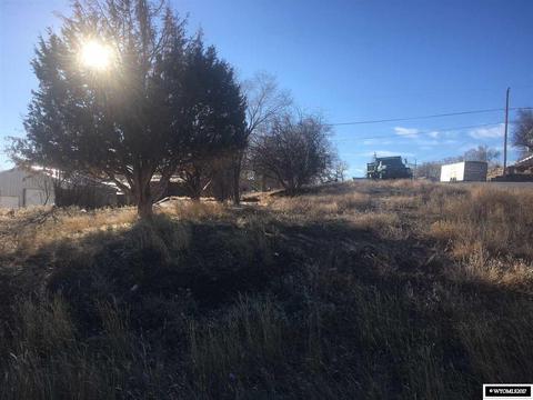 202 E Maple St, Rawlins, WY 82301 photo 1