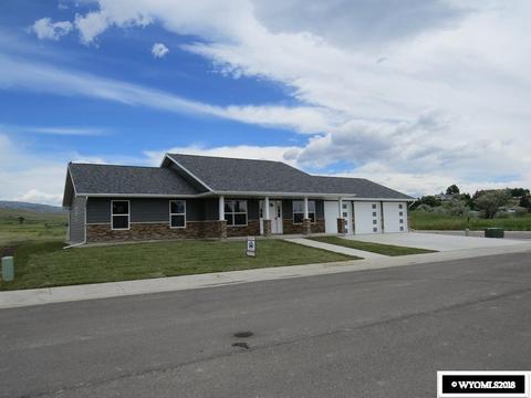 910 Timber Dr, Lander, WY 82520 photo 1