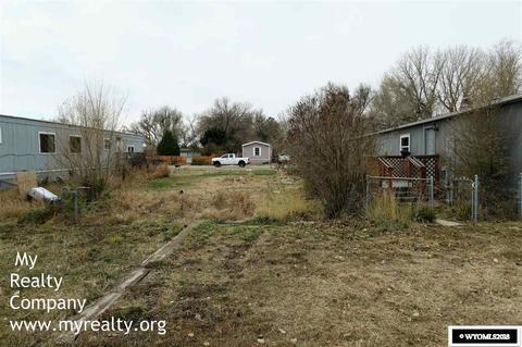 1069 Wasington St, Douglas, WY 82633 photo 1