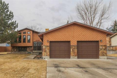 1230 Warwick, Casper, WY 82609 photo 1