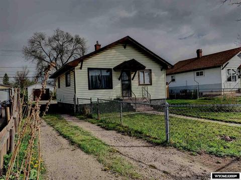 910 E 5th St, Cheyenne, WY 82007 photo 1