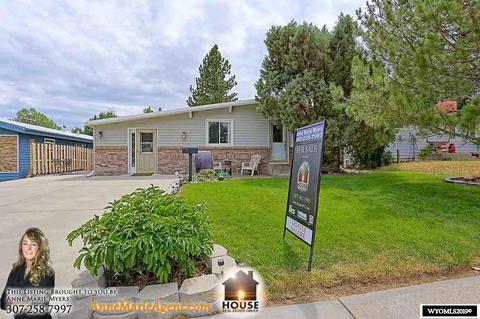 2445 E 9th St, Casper, WY 82601 photo 1